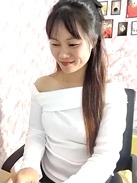 Snapshot of Sisi_dy01 chatting on October 26, 2025, 1:50 pm Sisi dy01 online show from October 26, 2025, 1:50 pm