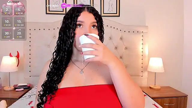 cristhi esterling online show from December 4, 2025, 12:14 pm