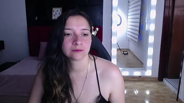 Agatha bellucci  online show from September 28, 2025, 2:44 pm