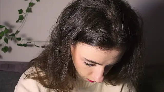 DeneenTurja online show from November 10, 2025, 12:15 pm