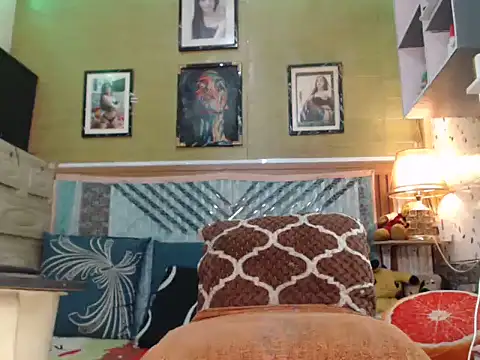 Safirabella Anica69 online show from June 9, 2026, 9:26 pm