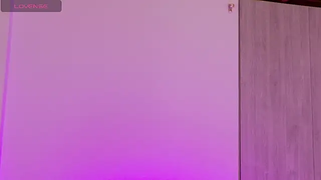 Ice Princess  online show from April 20, 2026, 2:31 pm