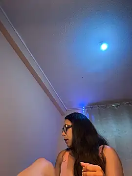 princesaliay online show from March 7, 2026, 10:01 am