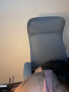 princesaliay online show from March 21, 2026, 11:26 am