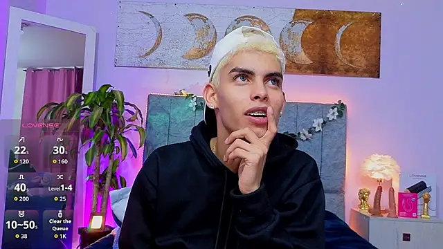 Room 69x online show from February 3, 2026, 7:35 am