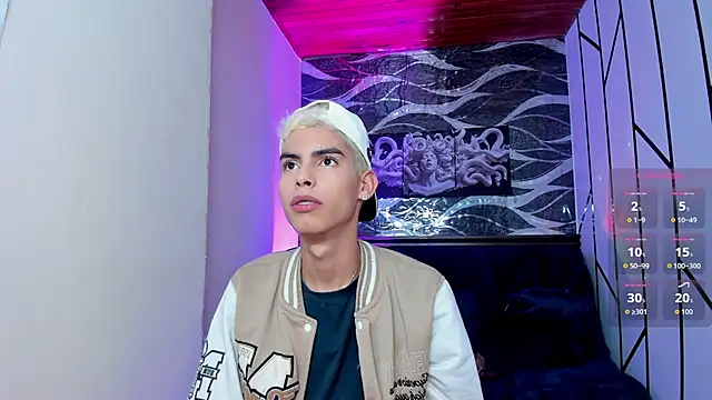 Room 69x online show from February 6, 2026, 3:11 am