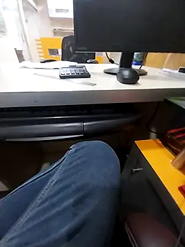 Snapshot of kiss_like_choco11 chatting on October 13, 2025, 10:37 am kiss like choco11 online show from October 13, 2025, 10:37 am