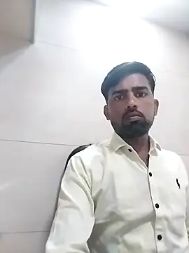 Snapshot of kiss_like_choco11 chatting on March 31, 2026, 6:14 am kiss like choco11 online show from March 31, 2026, 6:14 am