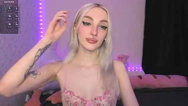 succubantra online show from January 15, 2026, 1:59 pm