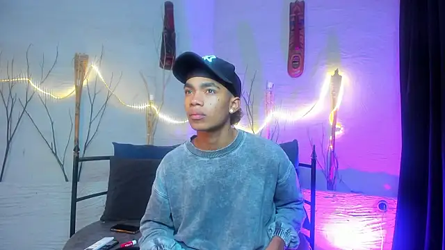 AlanCutee online show from February 10, 2026, 12:20 pm