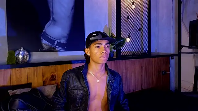 AlanCutee online show from April 8, 2026, 11:32 am