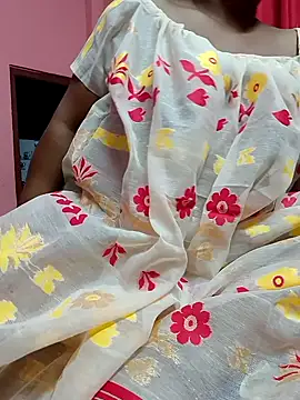 Cute-Swewty online show from April 8, 2026, 2:39 pm