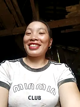 Snapshot of Tamy_20 chatting on October 12, 2025, 2:10 am Tamy 20 online show from October 12, 2025, 2:10 am