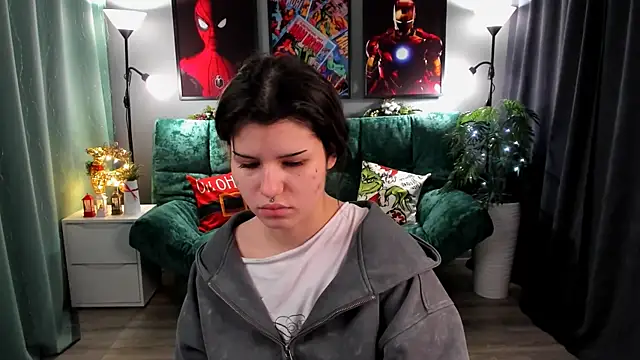 AnoraDark online show from December 4, 2025, 6:27 pm