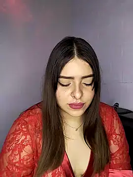 Nahomy cm online show from November 6, 2025, 7:37 pm