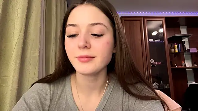 Snapshot of Adel_strongwoman chatting on February 4, 2026, 6:14 pm Adel strongwoman online show from February 4, 2026, 6:14 pm