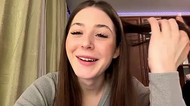 Snapshot of Adel_strongwoman chatting on February 6, 2026, 7:17 pm Adel strongwoman online show from February 6, 2026, 7:17 pm