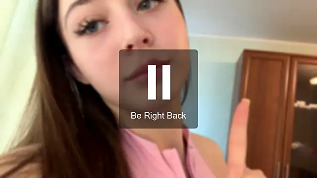 Adel strongwoman online show from April 25, 2026, 8:17 am