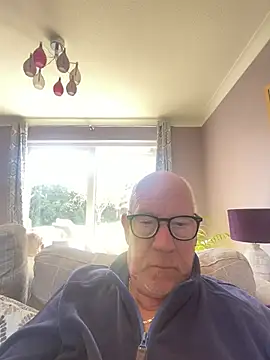 philefc online show from April 22, 2026, 9:01 am