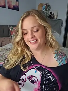 Bridgette03 online show from September 29, 2025, 3:00 am