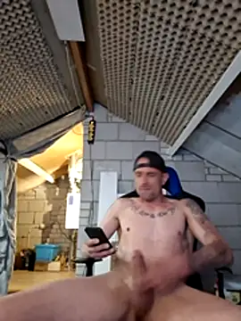 kompiee online show from April 23, 2026, 9:41 am