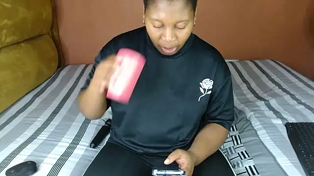 SexxyAddiict online show from February 24, 2026, 4:49 pm