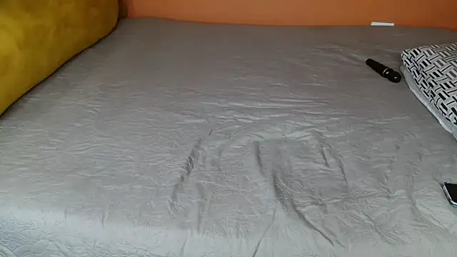 SexxyAddiict online show from April 7, 2026, 6:58 am