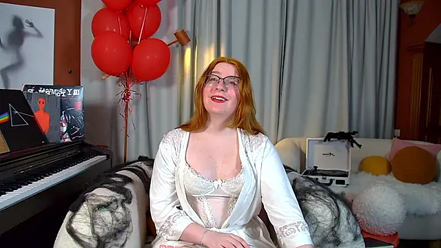 AliceAllisons online show from October 24, 2025, 6:37 pm