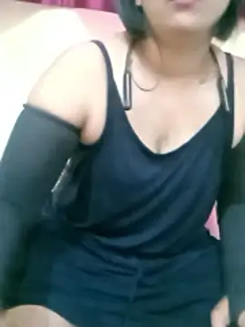 Snapshot of Queen_Kushi4 chatting on January 18, 2026, 4:38 am Queen Kushi4 online show from January 18, 2026, 4:38 am