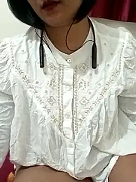 Snapshot of Queen_Kushi4 chatting on February 12, 2026, 7:31 pm Queen Kushi4 online show from February 12, 2026, 7:31 pm