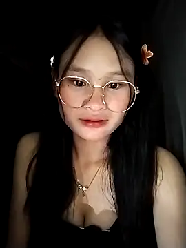 saronla 03 online show from October 5, 2025, 7:34 pm