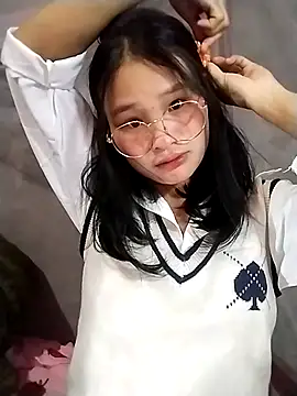 saronla 03 online show from November 29, 2025, 2:47 am