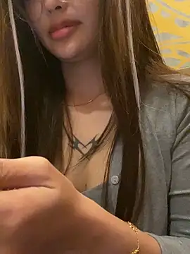   BabyShowPublic   online show from March 3, 2026, 1:28 pm