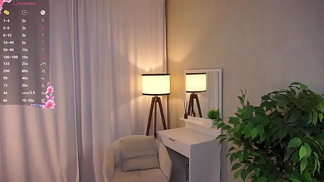 TomokoRocha online show from October 9, 2025, 11:08 am