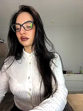 kaonasssiii online show from October 24, 2025, 6:26 pm