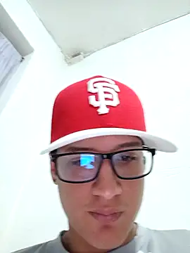 NoahLux online show from October 22, 2025, 4:40 pm