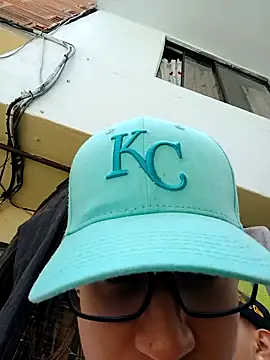 NoahLux online show from October 26, 2025, 4:35 pm