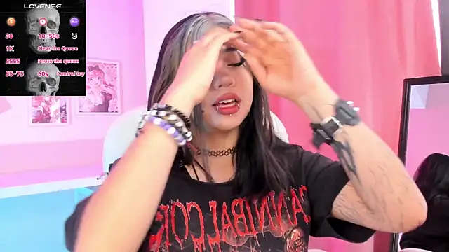 Snapshot of pinkk_deemon chatting on October 1, 2025, 2:12 pm pinkk deemon online show from October 1, 2025, 2:12 pm