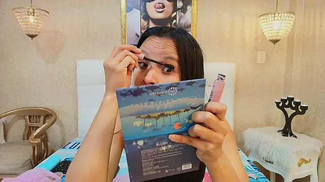 Miladiosa online show from March 25, 2026, 1:06 pm