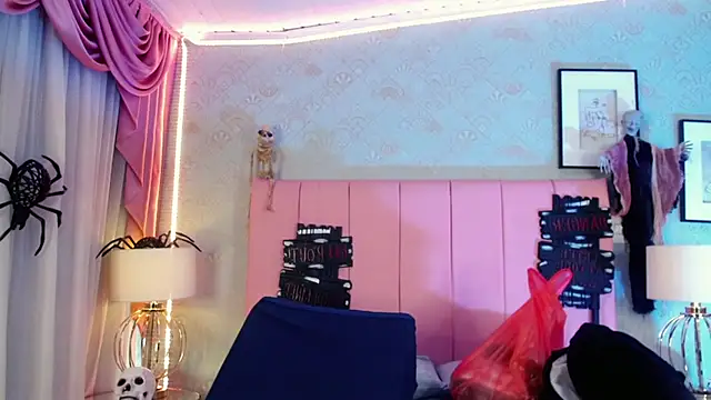 novaross online show from October 25, 2025, 8:03 pm