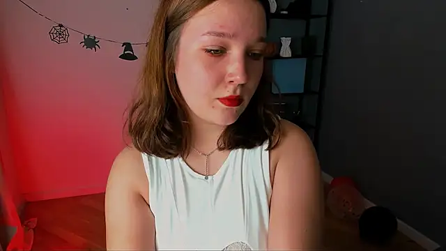 Snapshot of JaneByrd chatting on October 28, 2025, 2:42 pm JaneByrd online show from October 28, 2025, 2:42 pm