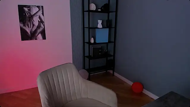 Snapshot of JaneByrd chatting on November 7, 2025, 2:39 pm JaneByrd online show from November 7, 2025, 2:39 pm