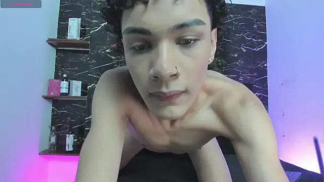 lyan hots online show from September 29, 2025, 11:59 am