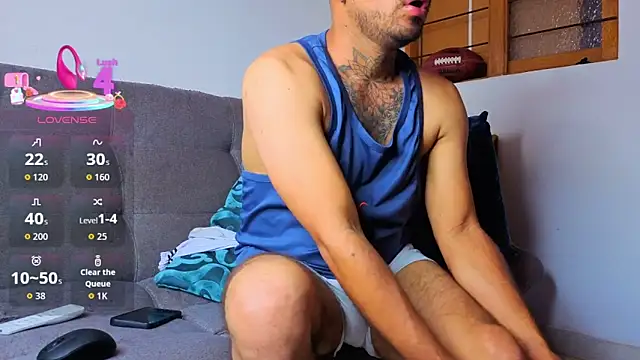 tomas smith1 online show from October 31, 2025, 8:10 pm