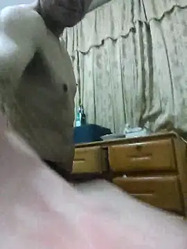 Snapshot of luislimafuego chatting on November 27, 2025, 5:09 am luislimafuego online show from November 27, 2025, 5:09 am