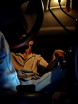 yashuuuu021 online show from September 29, 2025, 9:52 pm