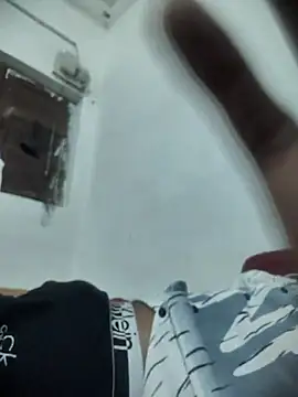 yashuuuu021 online show from April 18, 2026, 7:07 pm