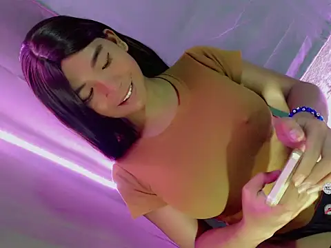 Snapshot of slutty_piinkie chatting on September 22, 2025, 1:40 am slutty piinkie online show from September 22, 2025, 1:40 am