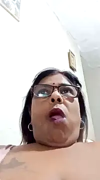 Snapshot of mileesha chatting on February 10, 2025, 5:52 pm mileesha online show from February 10, 2025, 5:52 pm