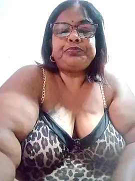 Snapshot of mileesha chatting on February 12, 2025, 6:19 pm mileesha online show from February 12, 2025, 6:19 pm